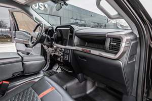 F-150 Nitemare 2025 4x4, Motor V8 Coyote Supercargado de 705 hp, Tracción en las Cuatro Ruedas - Product Image 3