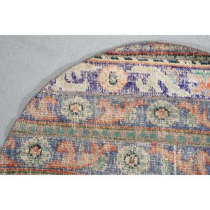 Alfombra Turca Vintage, Alfombra de 3,5x3,6 pies, Alfombra con Bordes Azules y Naranjas - Product Image 4