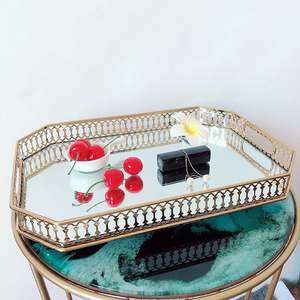Bandeja de metal decorativa de alta durabilidad con superficie resistente a los arañazos para fiestas que sirven alimentos que mejoran la decoración de la mesa de comedor - Product Image 3