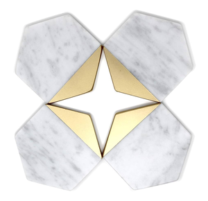 Dessous de verre en marbre blanc personnalisé de bonne qualité en laiton en forme de coeur Table carrée décorative et tapis et coussinets dessous de verre - Product Image 6