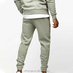 Conjunto Deportivo de Dos Piezas para Hombre, Estilo Deportivo, Ajustado, Color Verde Claro, Personalizable, para Gimnasio - Product Image 5