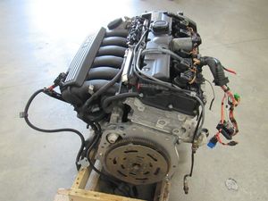 Moteur à essence 6 cylindres en ligne N52 3.0L à vendre |   Moteur de remplacement OEM à faible kilométrage, entièrement testé, prêt à être expédié dans le monde entier - Product Image 3