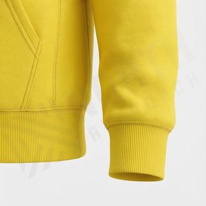 Hoodie surdimensionné élégant pour homme, design vintage délavé avec poche avant, confortable, personnalisable pour l'hiver. - Product Image 6