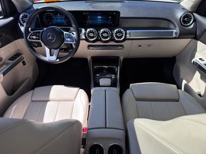 2021 M-e-r-c-e-d-e-s-B-e-n-z G L B 250 4MATIC bajo kilometraje y precio asequible en stock listo para su envío - Product Image 5