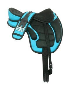 Sillín de caballo sintético de calidad superior Sillín de carrera de montaje completo sin árboles - Product Image 1