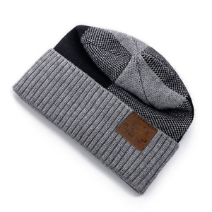 2025 vente en gros Jacquard Beanie Caps haute qualité 100% laine Logo personnalisé adulte coloré hiver Beanie Cap fabriqué au Pakistan - Product Image 3