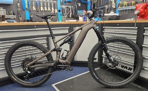 Meilleures ventes Nouveau 2025-2026 Vélo de montagne électrique Levo Alloy G4 Toutes tailles et couleurs de cadre Prêt à l'exportation dans le monde entier - Product Image 4