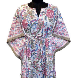 Caftan de luxe en voile de coton bloc de main confortable et doux imprimé à la mode nouvelle version longue taille grande taille vêtements de nuit en vente - Product Image 3