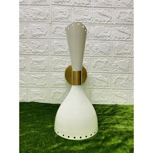 Applique murale moderne en métal luminaire LED lampe murale durable pour la maison et l'espace commercial disponible pour le prix d'exportation - Product Image 4