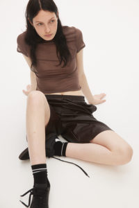 Bermudas con revestimiento de Color marrón de Material de alta calidad de cuero PU 100% para mujer, pantalones cortos de cuero personalizados con estilo a la moda - Product Image 3