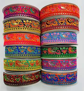 Tissu de dentelle Jacquard de luxe 100% doux avec des motifs exquis pour les robes de soirée de mariée chaussures décoration de la maison projets d'artisanat - Product Image 2