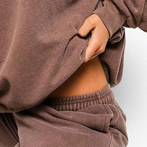 Conjuntos de Sudadera con Capucha y Pantalones Deportivos Personalizados al por Mayor, de Alta Calidad para Hombre, en Poliéster/Algodón, Teñidos en Color Sólido, Transpirables, para Invierno, Servicio OEM - Product Image 4