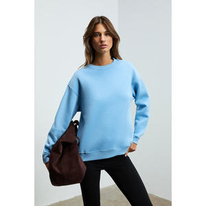 Sudadera Básica de Mujer GRIMELANGE SUSANA con Cuello Redondo, Forro Polar y Corte Holgado - Product Image 2
