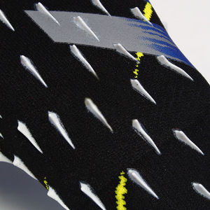 Gants de gardien de but de football pour jeunes 2025 avec pointes aux doigts, cuir PU professionnel, antidérapants, légers, pour l'extérieur - Product Image 2