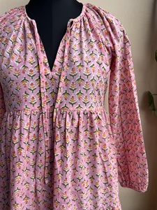 Maxi vestido de algodón con escote en V y mangas largas, estampado de bloques Bordados florales, Vestido largo de algodón indio, estilo informal - Product Image 5