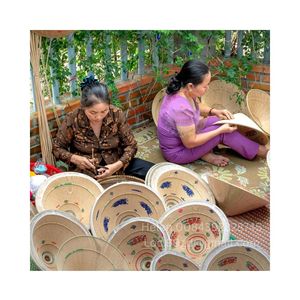 หมวกทรงโบว์เลอร์รักษ์โลก ทำจากใบปาล์ม ขายดีในเวียดนาม พร้อมเครื่องประดับลูกไม้ สำหรับงานปาร์ตี้และงานเทศกาล - Product Image 5