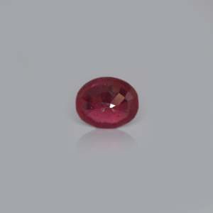 Pierre de lune arc-en-ciel facettée de 4,85 carats avec coupe ovale émeraude, calibrée avec effets optiques rouge-vert, hauteur 8 mm, créée en laboratoire - Product Image 2