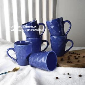 Taza de café de cerámica floral de estilo japonés | Elegante taza con platillo para servir en el hogar, la Oficina o el café - Product Image 1