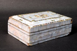High Quality Handcrafted <b>Wood</b> and Bone Gift Box Wholesale Mother of Pearl <b>Jewellery</b> Storage for Brides and Lovers - Product Image 3