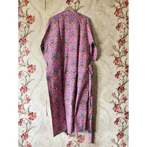 Robe Kimono Florale en Coton Respirante Décontractée pour Fêtes et Cérémonies, Idéale pour les Loisirs Diurnes et Soirées Estivales, Taille Unique, Logo Personnalisé - Product Image 4