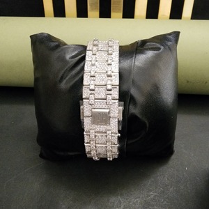 นาฬิกาข้อมือแอนะล็อกโครโนกราฟประดับเพชรครึ่งเรือนแฟชั่นสุดหรูพร้อมวัสดุอื่นสำหรับการเคลื่อนไหวควอตซ์สายสแตนเลส - Product Image 2