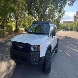 SUV tout-terrain pleine grandeur d'occasion 2025, système de transmission automatique 4x4, véhicule tout-terrain robuste, moteur 4.1-6L, 150-200 ch - Product Image 5