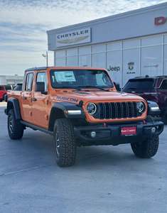 Jeep Wrangler Rubicon 2024 Usado, Asientos de Cuero de Alta Calidad, Transmisión Automática de 6 Velocidades, Volante a la Derecha/Izquierda - Product Image 2