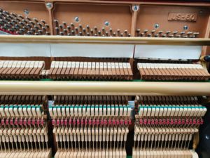 Piano acoustique d'occasion TOP KAWAI US60 de qualité professionnelle japonaise, style mécanique, 88 touches US - Product Image 4