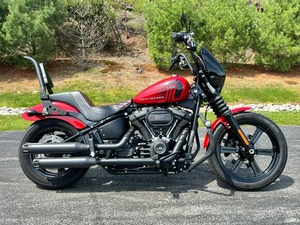 Moto Cruiser Bobber Premium 2026 Street Bobs 114 pour Adultes avec EFI et ABS – Meilleures Ventes - Product Image 1