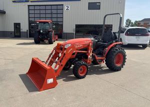 Tracteur compact LX2620HSD 2025 avec transmission hydrostatique 4 roues motrices, tracteur agricole diesel pour l'agriculture et l'aménagement paysager - Product Image 3