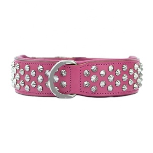 Collier de chien en cuir rose fait à la main de la plus haute qualité rembourré doux avec décoration de rivet de clous à pointes personnalisé par Saman Exports - Product Image 1