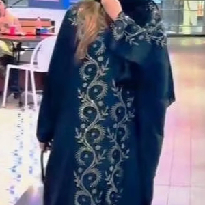 ชุดคาฟตันอาบายาสำหรับสตรีมุสลิมแบบดั้งเดิมหรูหราพร้อมเครื่องประดับสไตล์ดูไบ - Product Image 3