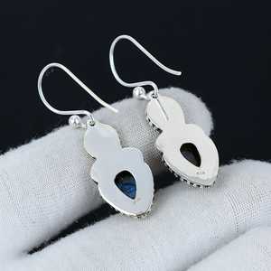 Boucles d'oreilles en pierre de labradorite faites à la main en argent sterling 925 Minimal Pear Cut Post Boucles d'oreilles Boho Bijoux pour cadeaux de demoiselle d'honneur - Product Image 4