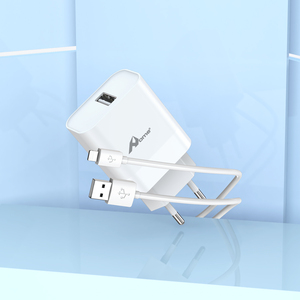 Blanco 15W 3A USB + Cable IP TC-195-IP Micro-USB con rotación de 180 grados Carga rápida para embalaje de caja de transferencia de datos - Product Image 1