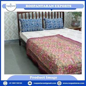 Nouvelle tendance : Couverture bébé en coton biologique brodée à la main par un fabricant indien, motif floral, polyester, écologique, pour hôtel - Product Image 3