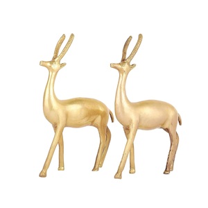 Diseño martillado del fabricante de confianza Reno dorado Decoraciones navideñas Tamaños 6,1x3,9 pulgadas - Product Image 2