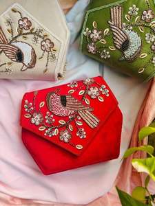 PERFECTO BORDADO BOLSOS ÚNICOS MEJOR Estilo bohemio Bordado Trabajo Mano Embrague Monederos Bolsos Diseño de lujo Forro al por mayor - Product Image 2