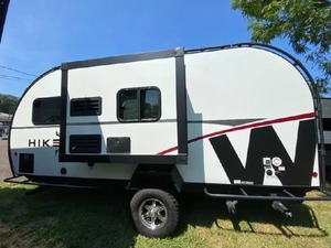 Caravane d'occasion Winnebago Industries Hike H210RB 2021 prête à la vente - Product Image 2