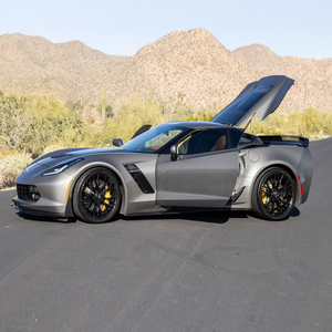Corvette Z06 Sport Coupé 2015 de Alta Calidad con Motor de Ocho Cilindros Supercargado, Tracción Trasera Automática - Product Image 1