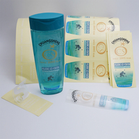Rouleau d'étiquettes autocollantes en PVC personnalisées, impression de logo, imperméable et résistant au soleil, étiquettes d'emballage pour bouteilles