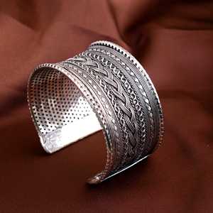 Nuevo brazalete de Metal ancho antiguo, pulsera ajustable tribal de mano de Metal étnico de plata ancha larga, joyería de Metal personalizada - Product Image 6