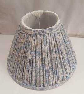 Abat-jour cylindrique en tissu de lin de luxe, fabrication artisanale, construction durable, design moderne, léger, installation facile pour la maison - Product Image 6