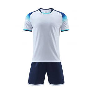 Uniformes de equipo de fútbol de alta calidad, conjunto de uniformes de diseño personalizado, conjunto completo de uniformes de fútbol, ropa de fútbol transpirable de secado rápido - Product Image 2