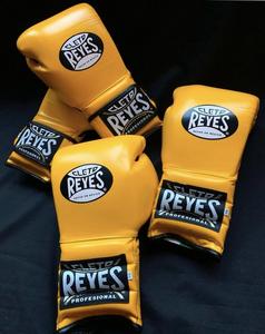 Precio de fábrica PU cuero MMA guantes Kick Boxing entrenamiento personalizado profesional guantes de boxeo 8oz/10oz/12oz/14oz impermeable - Product Image 1