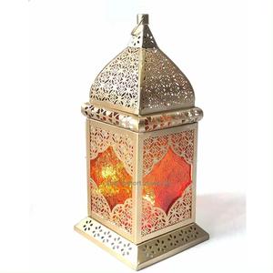 Lanterne à bougie en métal d'excellente conception gris fini avec du verre coloré pour la lanterne suspendue de mariage et de décoration intérieure - Product Image 5