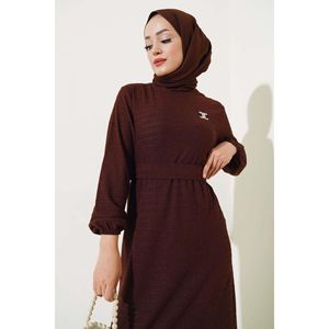 Robe marron décontractée à volants avec ceinture - Product Image 2