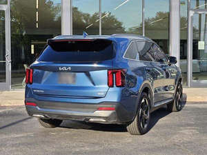 Bajo kilometraje, azul, 2024, automático, SX Prestige, AWD, usado, luces delanteras izquierdas, llantas de aleación R17, tercera fila, cuero, arranque remoto - Product Image 6