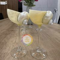 Verres à vin de coquillage personnalisés Offres Spéciales-Verres à Martini faits à la main en coquille d'escargot de mer pour la décoration de mariage/maison/Restaurant
