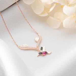 Collier pendentif en moissanite oiseau colibri délicat pour femmes, argent 925 plaqué or, bijoux minimalistes de la nature, mode, oiseau charmant - Product Image 2