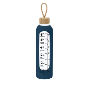 Bottiglia d'Acqua in Vetro Promozionale Kramex per Servire Bevande, Elegante Contenitore per Marketing e Uso in Ufficio - Product Image 3